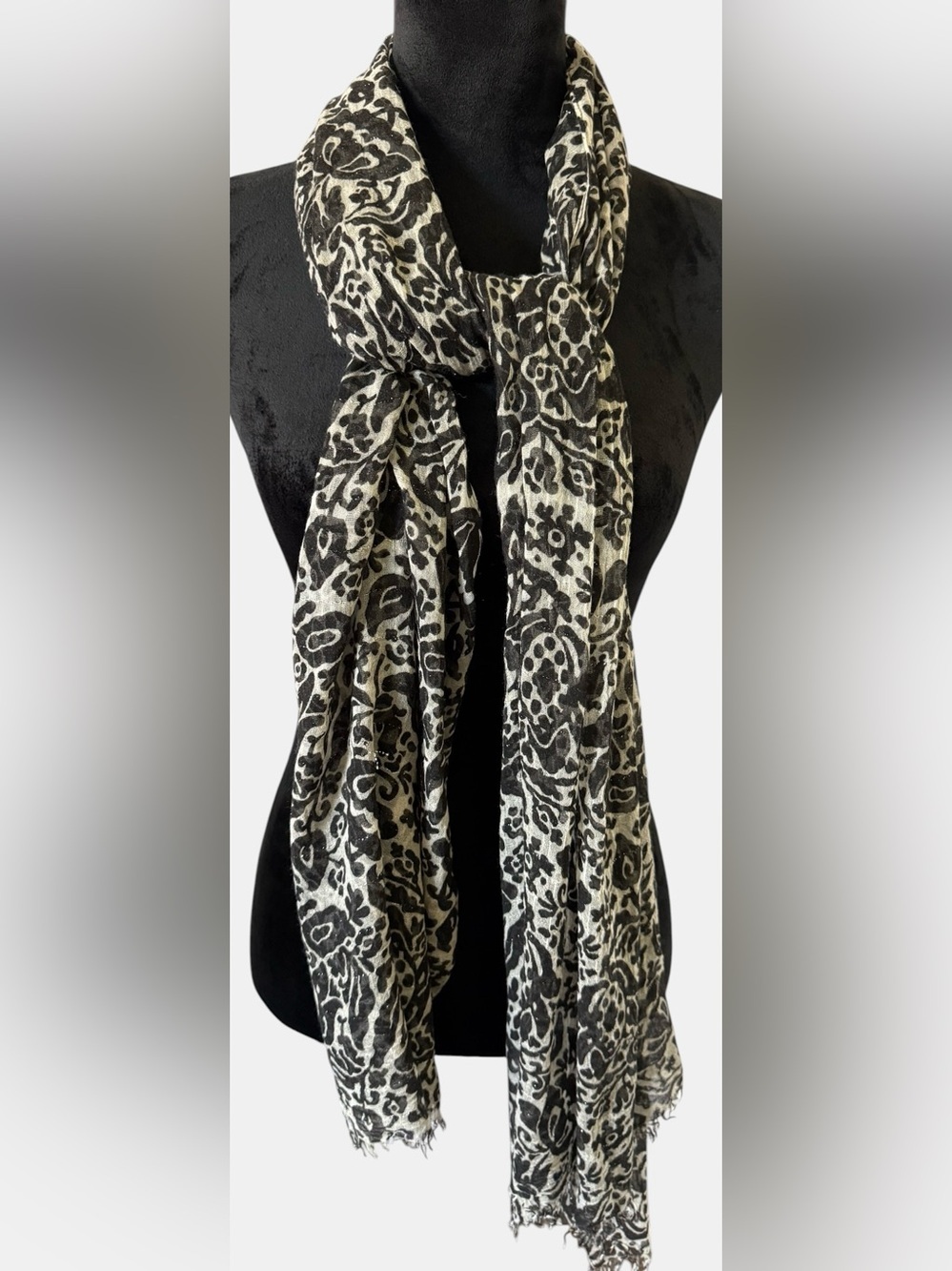 LOFT Black and Cream Patterned Women's Scarf - Picture 2 of 5